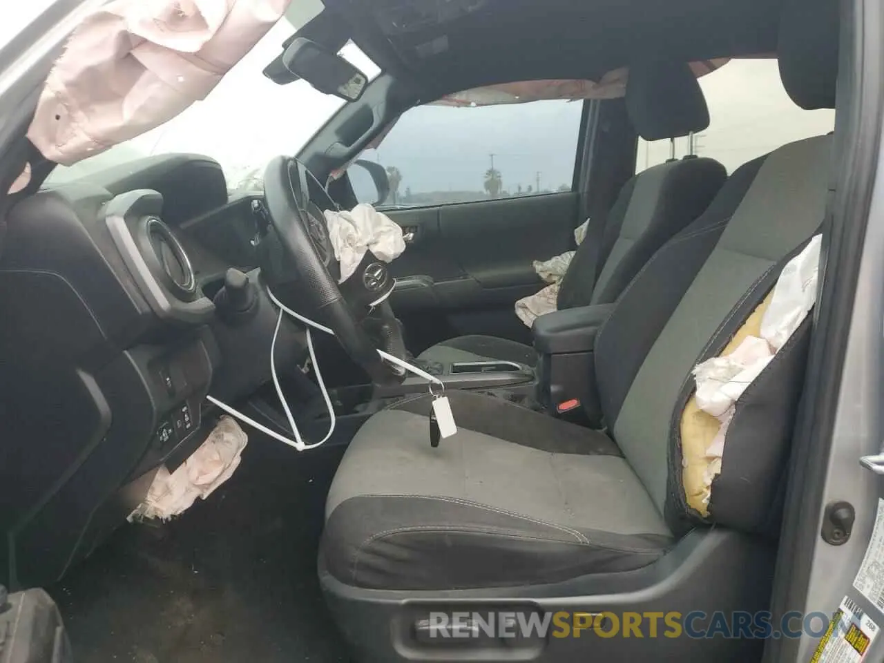 7 fotografías del automóvil dañado 3TMCZ5AN7MM399678 TOYOTA TACOMA 2021