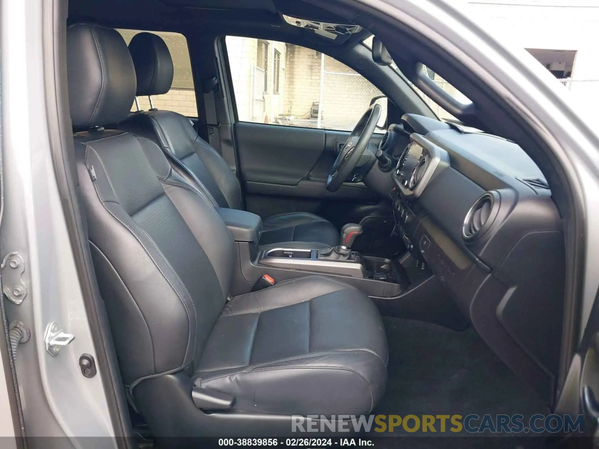 5 fotografías del automóvil dañado 3TMCZ5AN7MM416219 TOYOTA TACOMA 2021