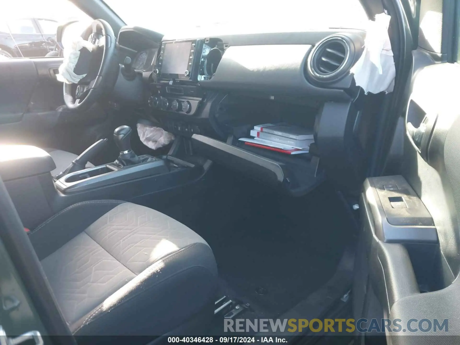 5 fotografías del automóvil dañado 3TMCZ5AN7MM429584 TOYOTA TACOMA 2021