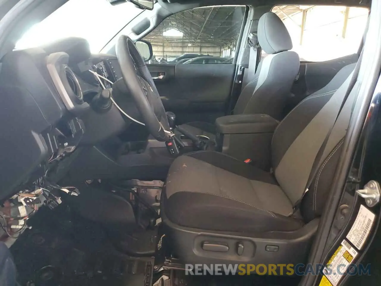 7 fotografías del automóvil dañado 3TMCZ5AN7MM441654 TOYOTA TACOMA 2021