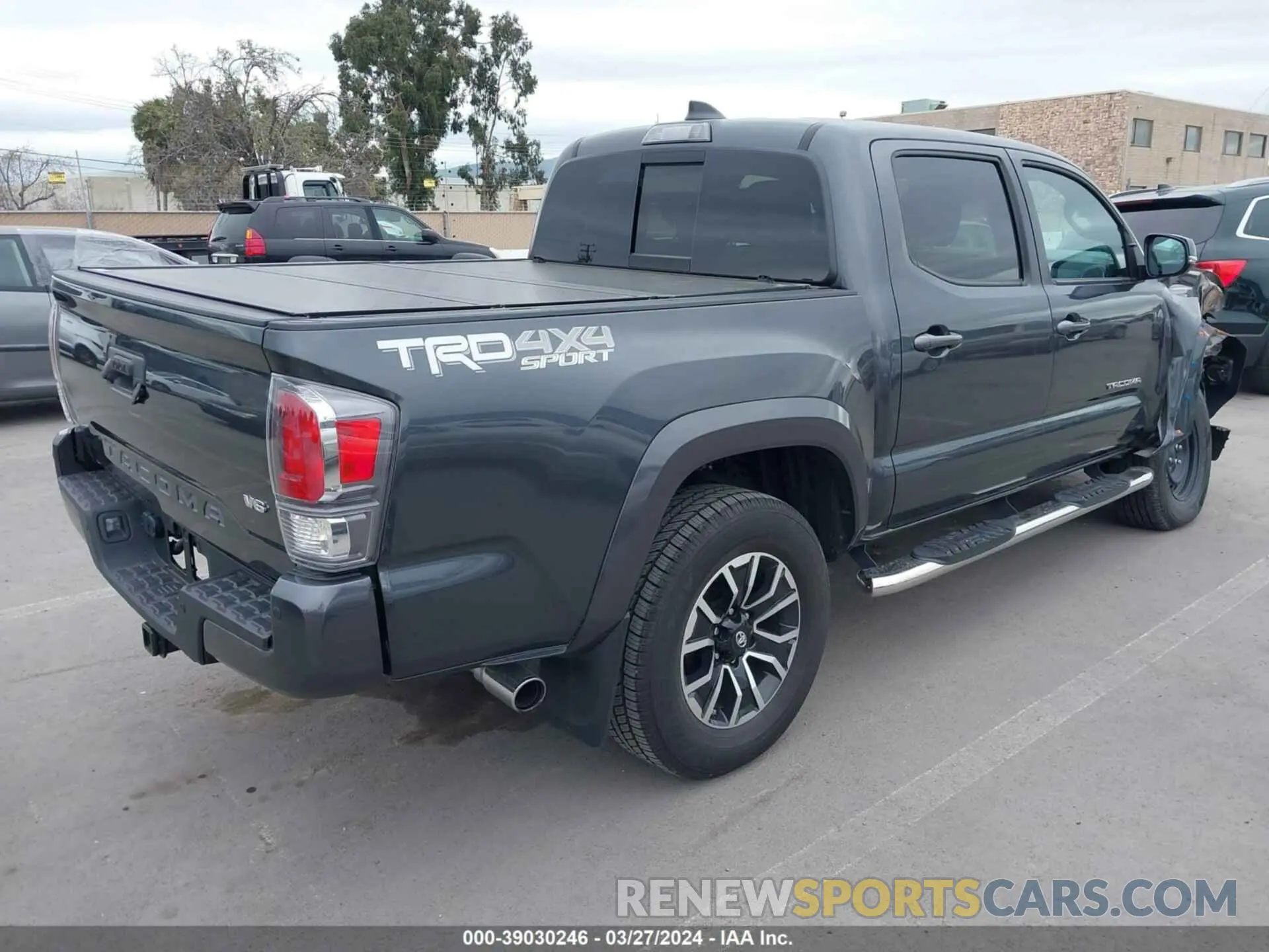 4 fotografías del automóvil dañado 3TMCZ5AN8MM373400 TOYOTA TACOMA 2021