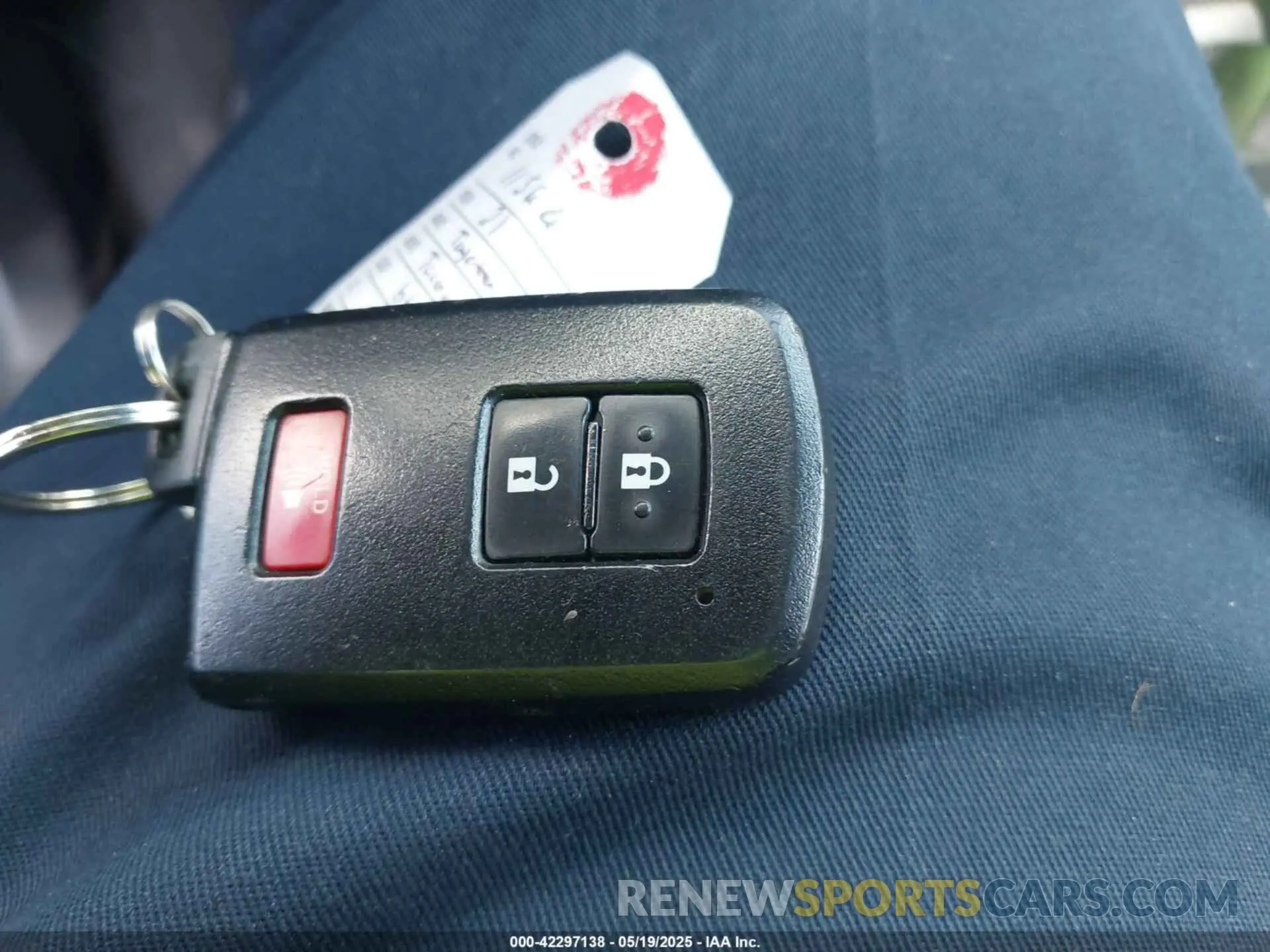 11 fotografías del automóvil dañado 3TMCZ5AN8MM374398 TOYOTA TACOMA 2021