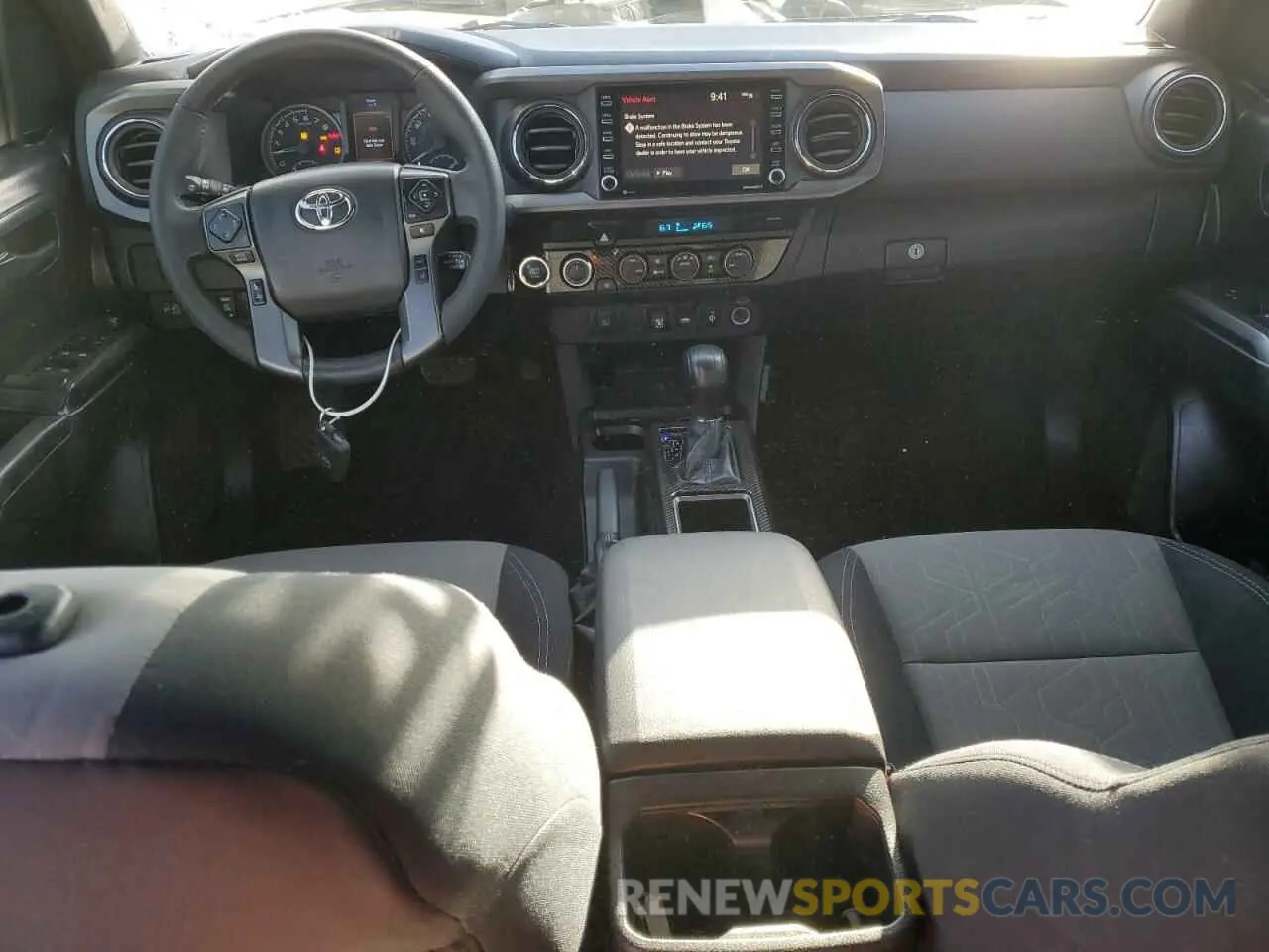 8 fotografías del automóvil dañado 3TMCZ5AN8MM381707 TOYOTA TACOMA 2021
