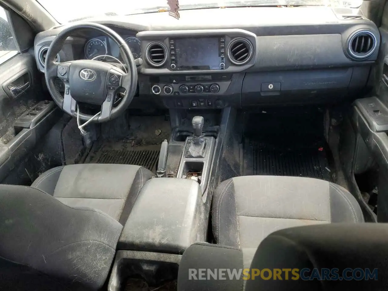 8 fotografías del automóvil dañado 3TMCZ5AN8MM382064 TOYOTA TACOMA 2021