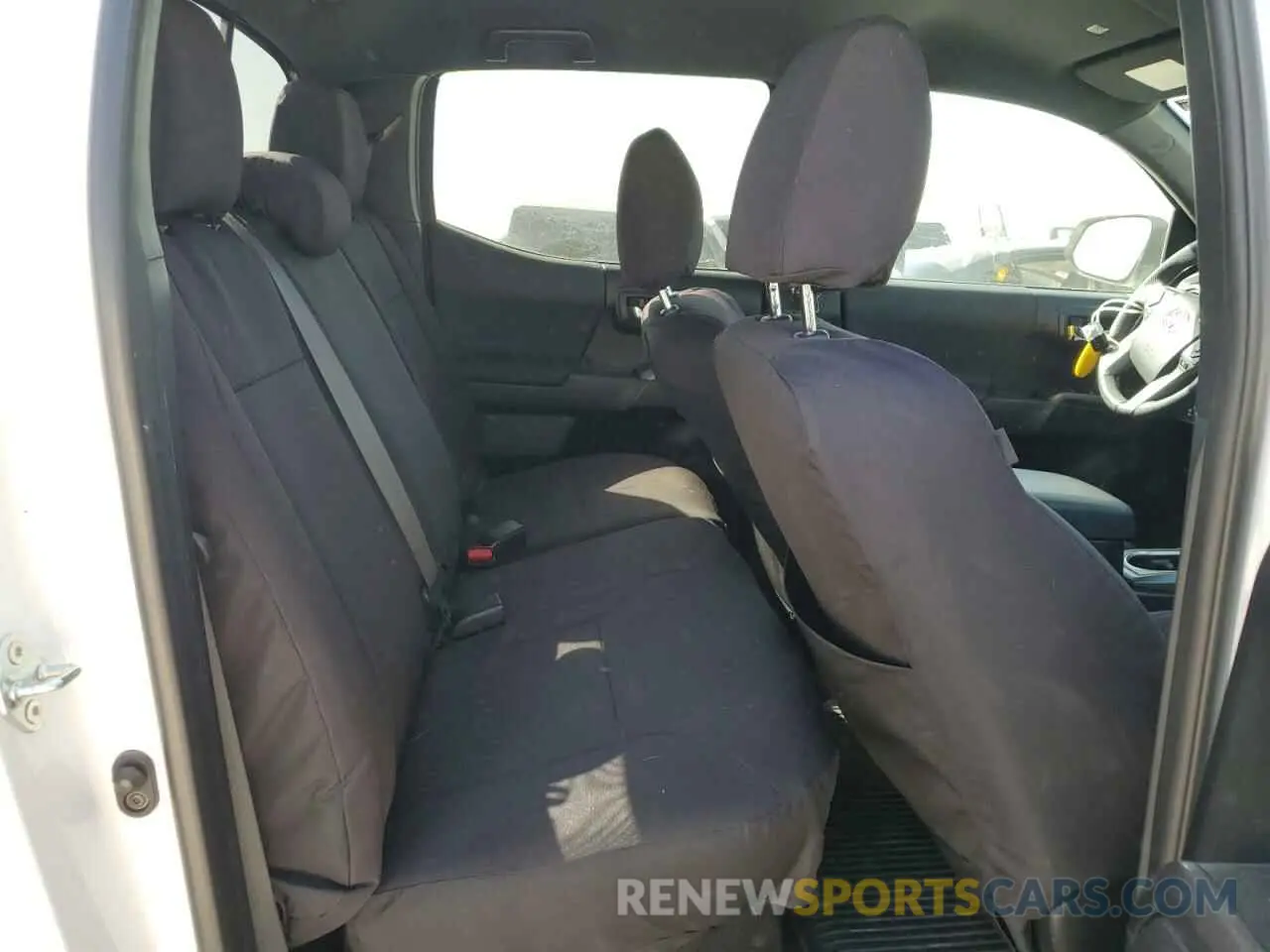 10 fotografías del automóvil dañado 3TMCZ5AN8MM387166 TOYOTA TACOMA 2021