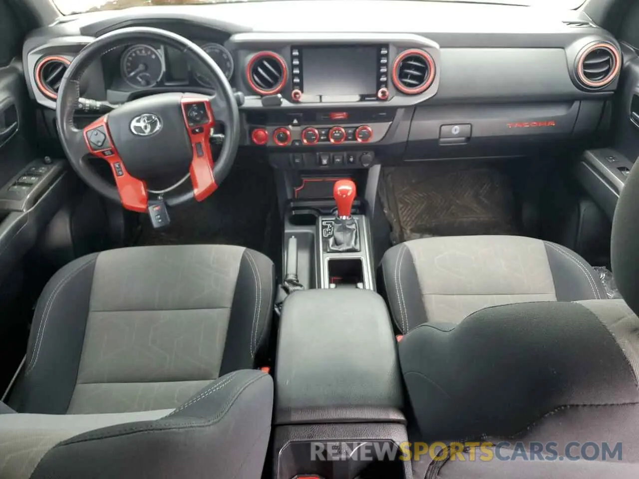 8 fotografías del automóvil dañado 3TMCZ5AN8MM427889 TOYOTA TACOMA 2021