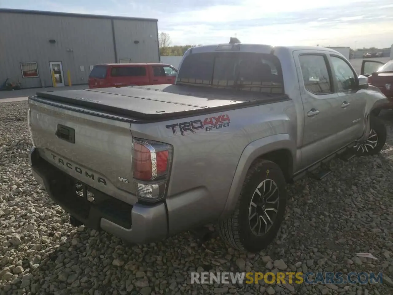 4 fotografías del automóvil dañado 3TMCZ5AN8MM440187 TOYOTA TACOMA 2021