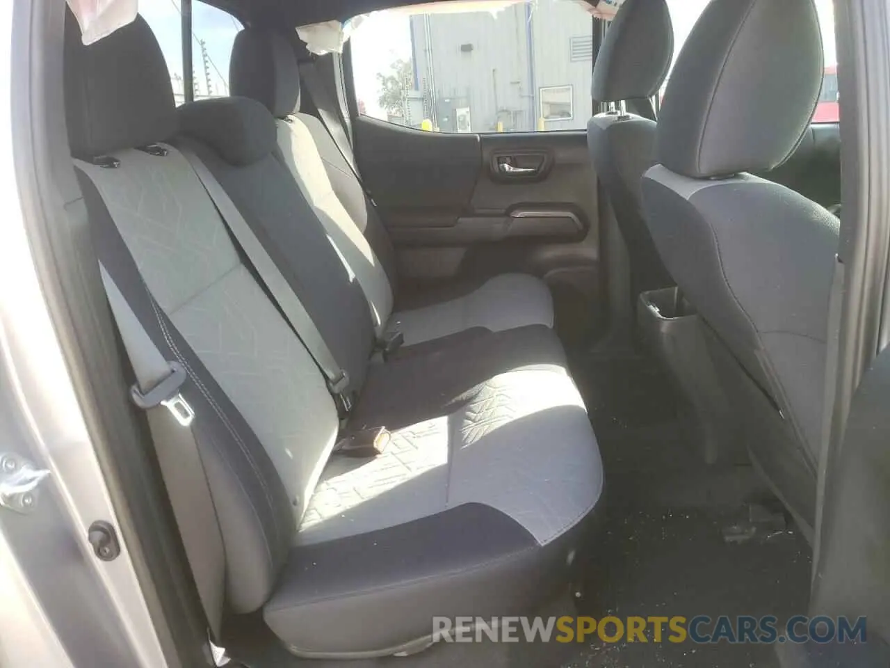 6 fotografías del automóvil dañado 3TMCZ5AN8MM440187 TOYOTA TACOMA 2021