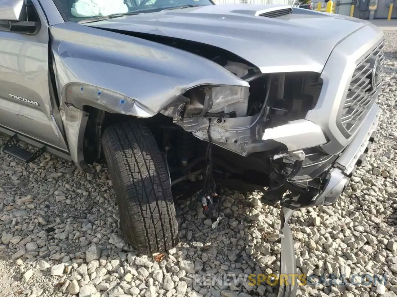 9 fotografías del automóvil dañado 3TMCZ5AN8MM440187 TOYOTA TACOMA 2021