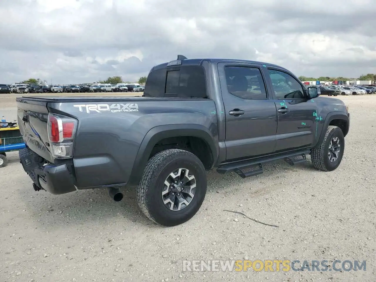 3 fotografías del automóvil dañado 3TMCZ5AN8MM440755 TOYOTA TACOMA 2021
