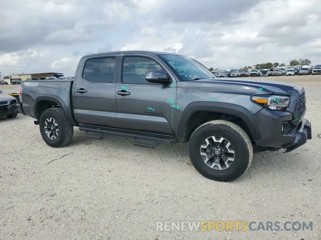 4 fotografías del automóvil dañado 3TMCZ5AN8MM440755 TOYOTA TACOMA 2021
