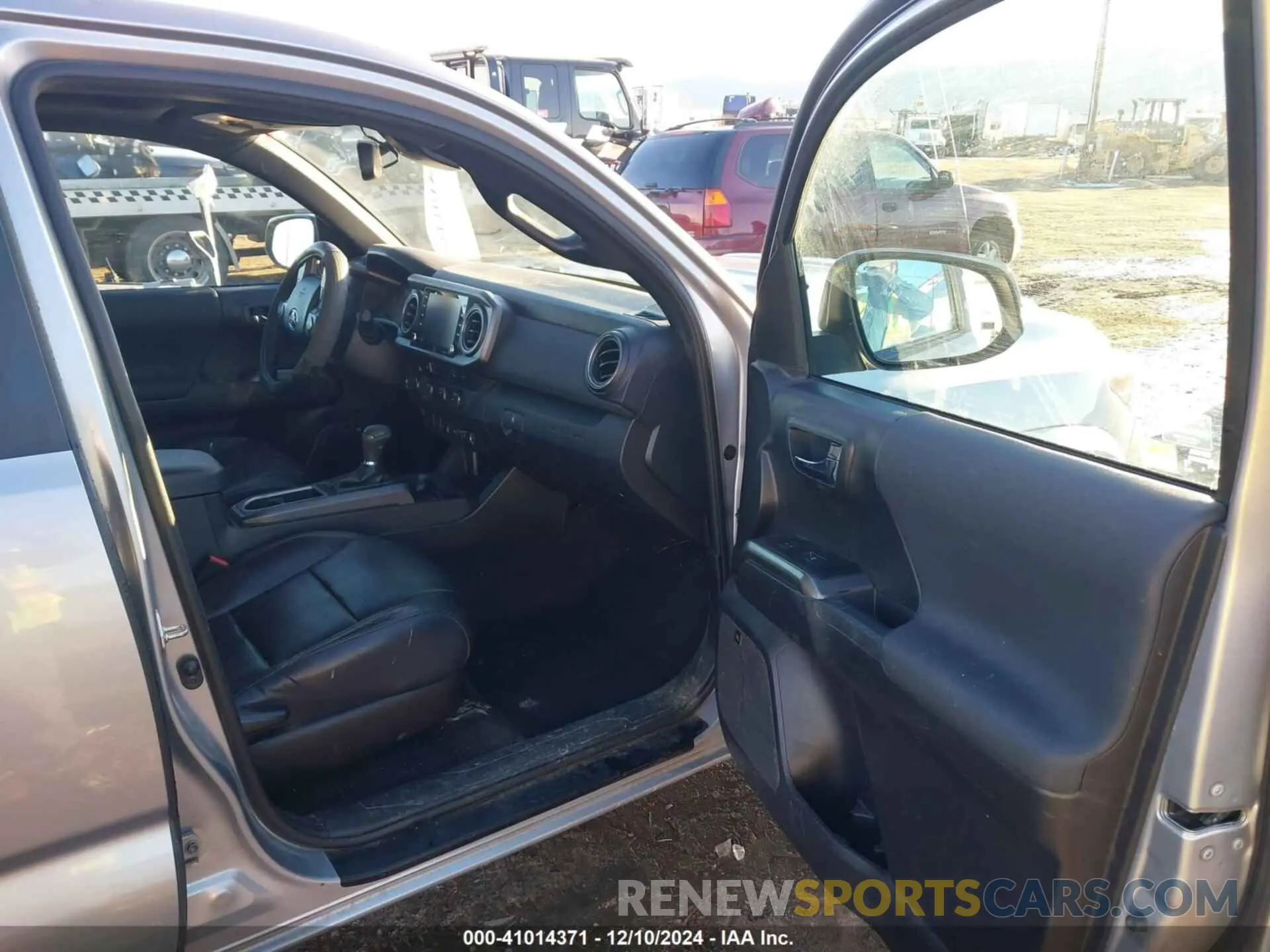 5 fotografías del automóvil dañado 3TMCZ5AN9MM377150 TOYOTA TACOMA 2021