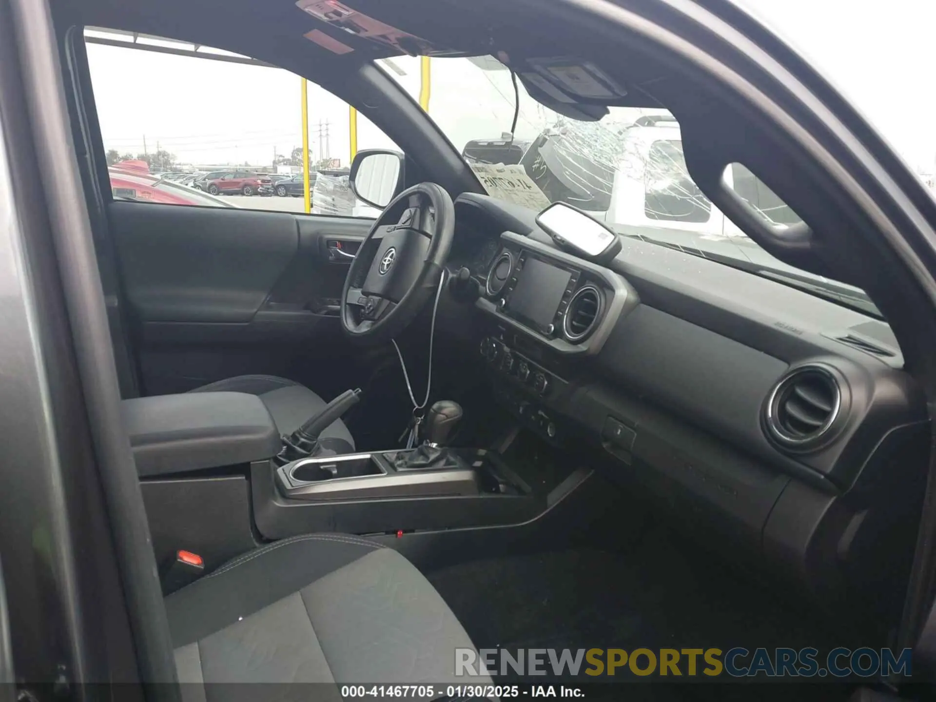 5 fotografías del automóvil dañado 3TMCZ5AN9MM397611 TOYOTA TACOMA 2021