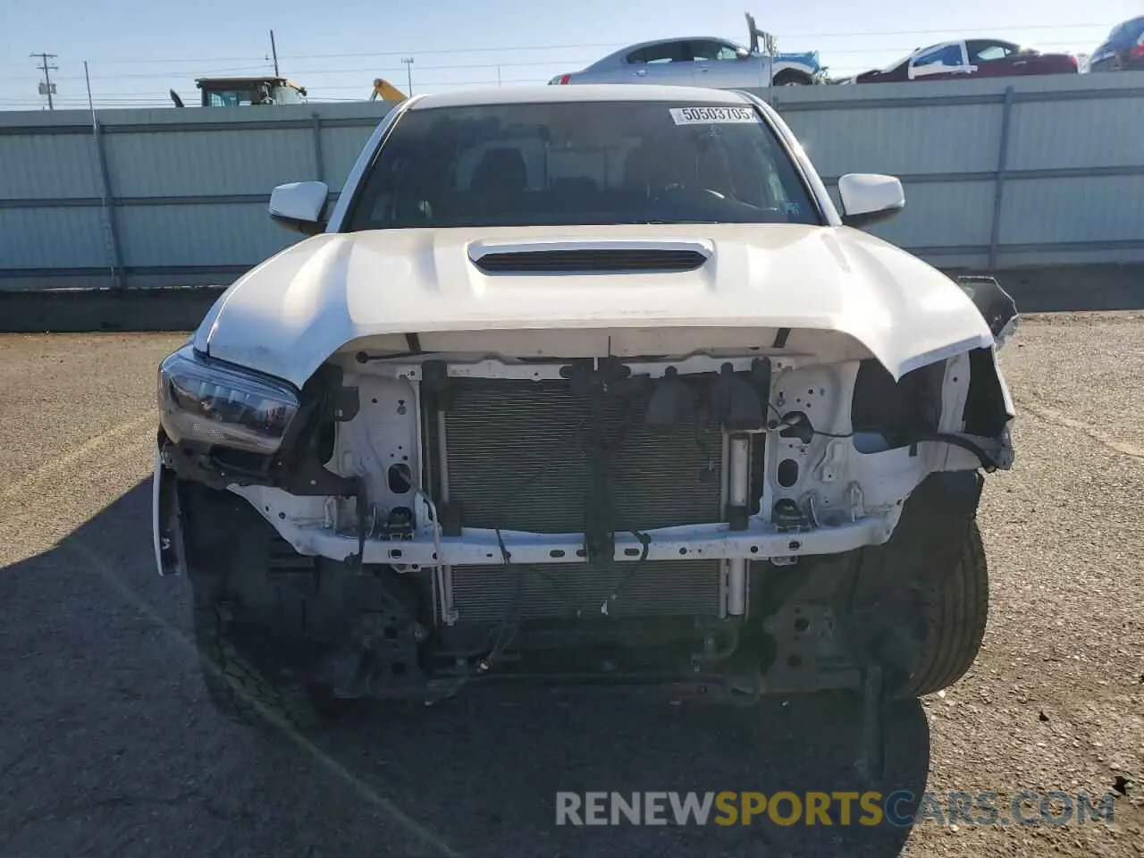 5 fotografías del automóvil dañado 3TMCZ5AN9MM438707 TOYOTA TACOMA 2021