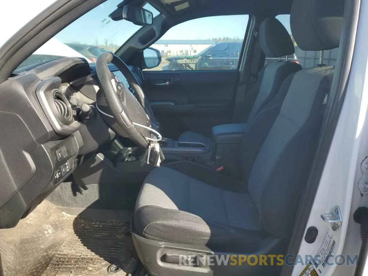 7 fotografías del automóvil dañado 3TMCZ5AN9MM438707 TOYOTA TACOMA 2021