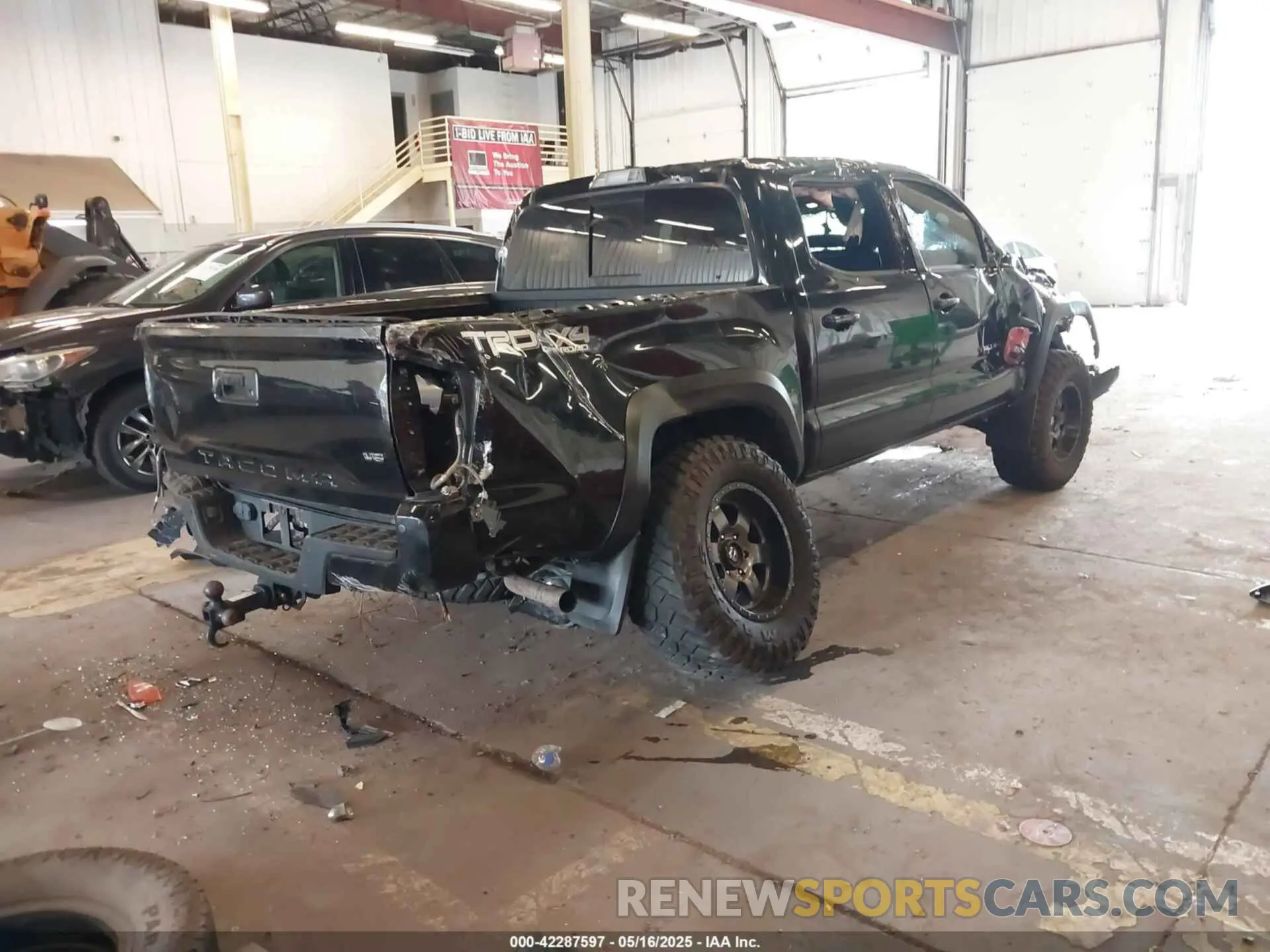 4 fotografías del automóvil dañado 3TMCZ5ANXMM370093 TOYOTA TACOMA 2021