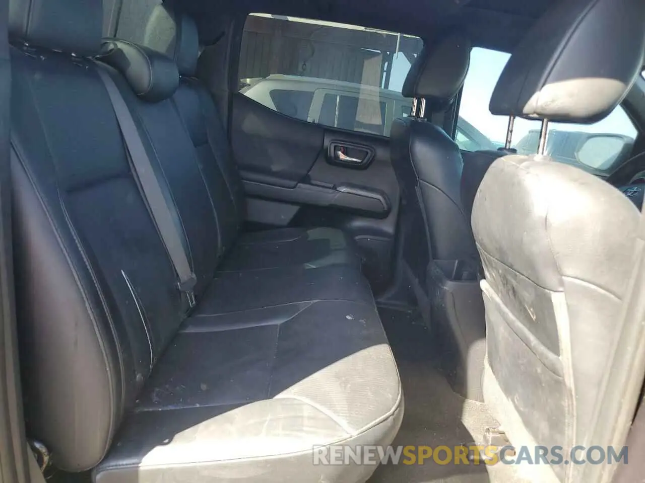 11 fotografías del automóvil dañado 3TMCZ5ANXMM372734 TOYOTA TACOMA 2021