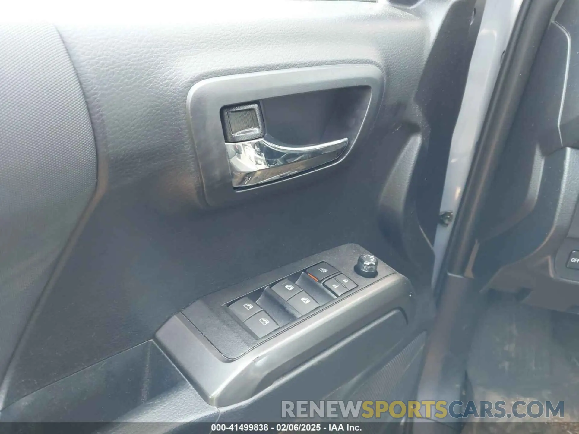 19 fotografías del automóvil dañado 3TMCZ5ANXMM401990 TOYOTA TACOMA 2021