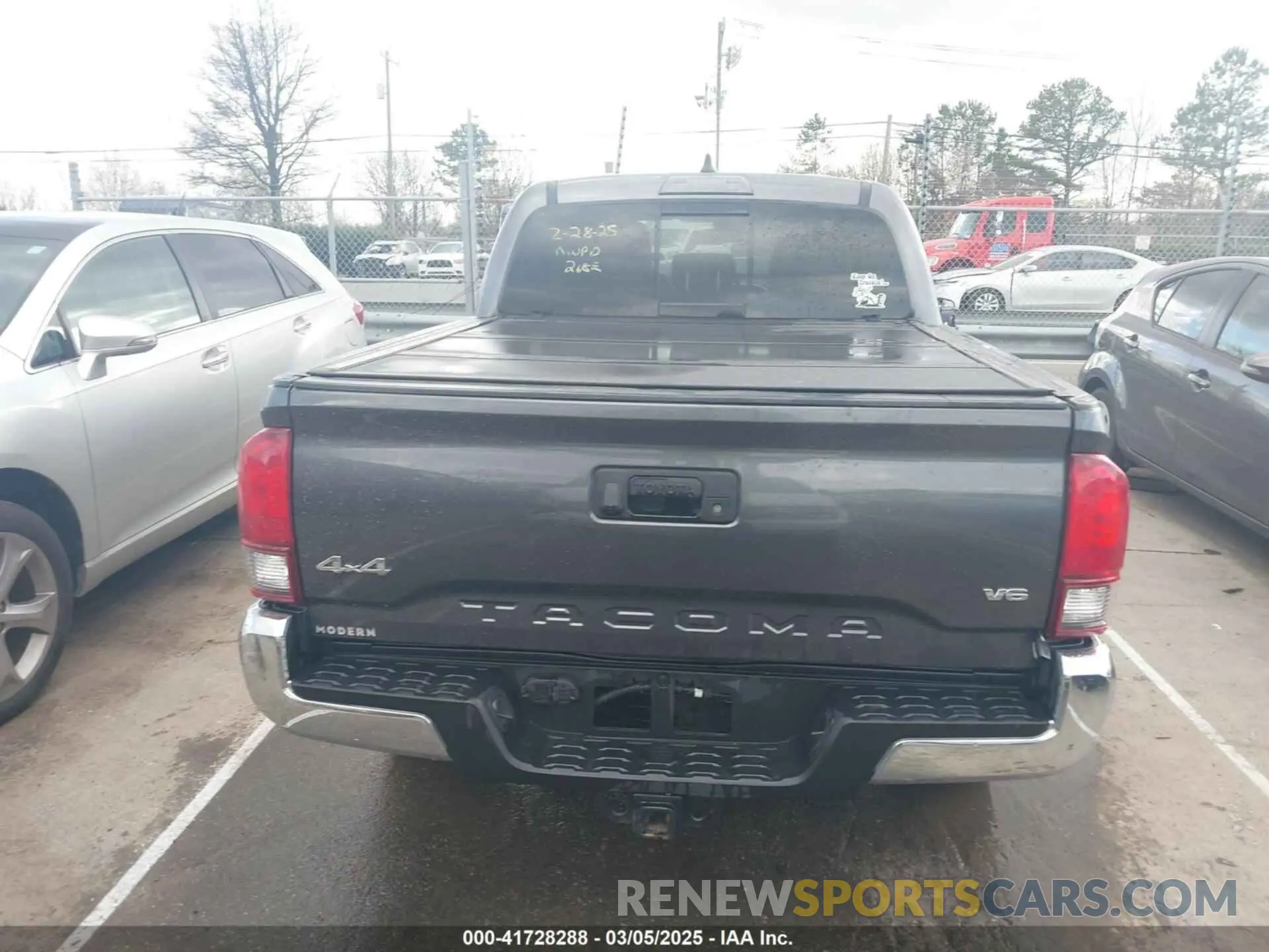 16 fotografías del automóvil dañado 3TMCZ5ANXMM415436 TOYOTA TACOMA 2021