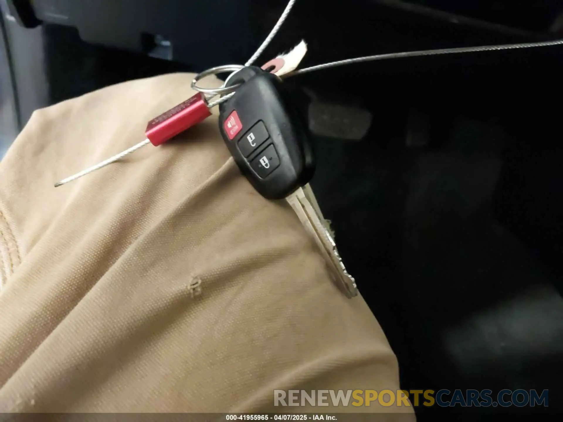 11 fotografías del automóvil dañado 3TMCZ5ANXMM447867 TOYOTA TACOMA 2021