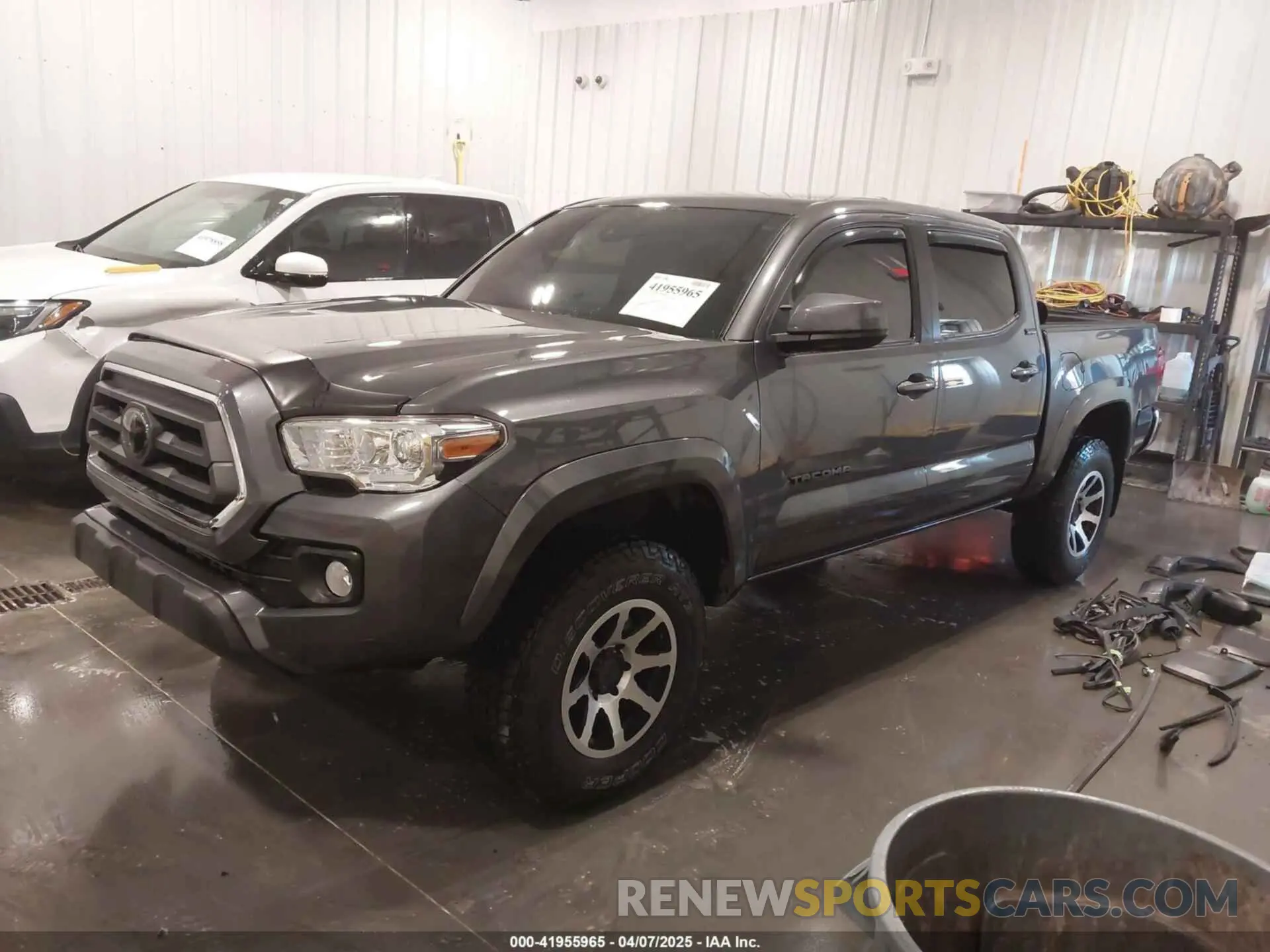 2 fotografías del automóvil dañado 3TMCZ5ANXMM447867 TOYOTA TACOMA 2021