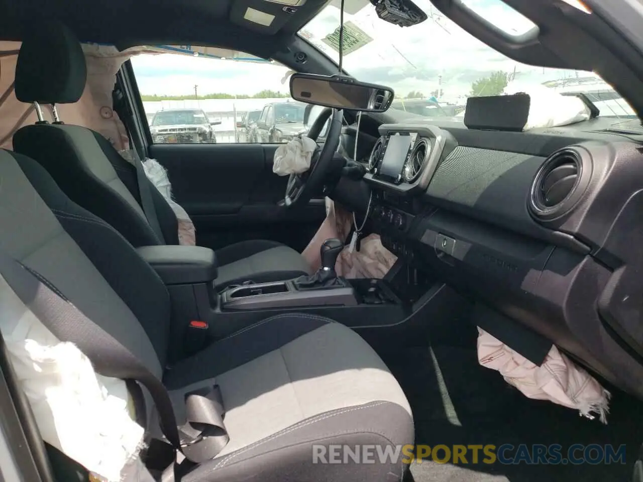 5 fotografías del automóvil dañado 3TMDZ5BN2MM109513 TOYOTA TACOMA 2021