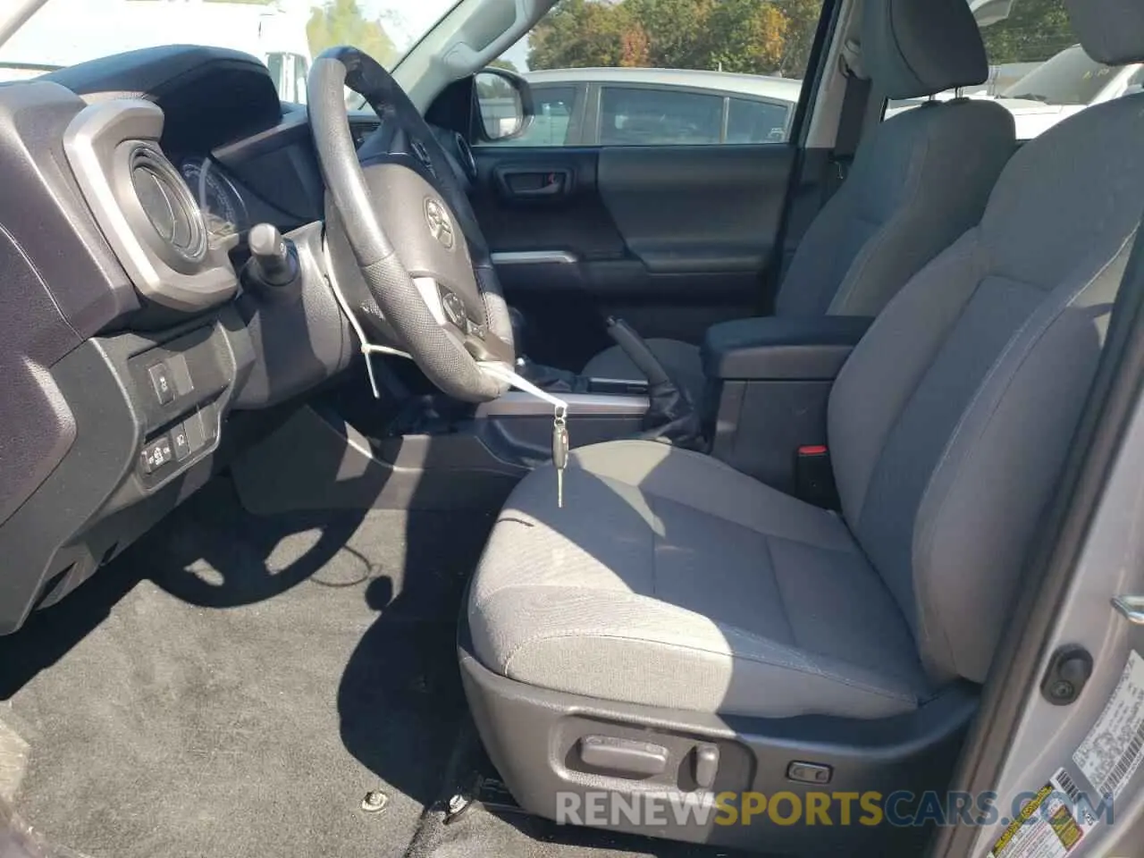 7 fotografías del automóvil dañado 3TMDZ5BN3MM099851 TOYOTA TACOMA 2021