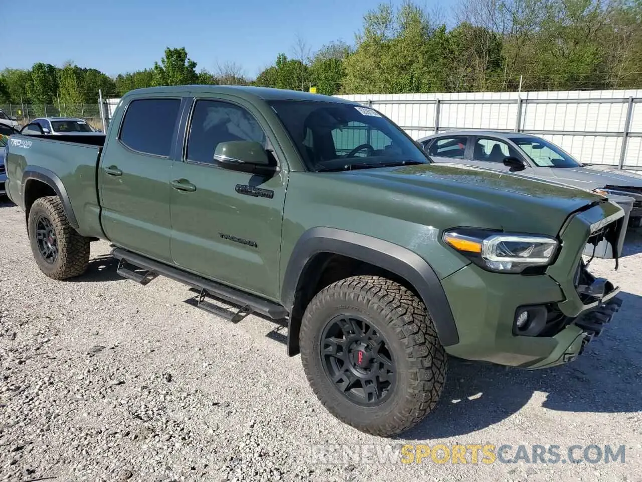 4 fotografías del automóvil dañado 3TMDZ5BN3MM119760 TOYOTA TACOMA 2021