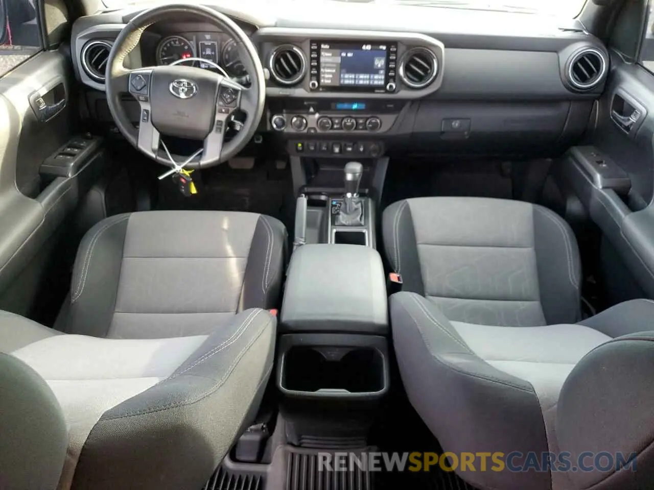 8 fotografías del automóvil dañado 3TMDZ5BN4MM098742 TOYOTA TACOMA 2021