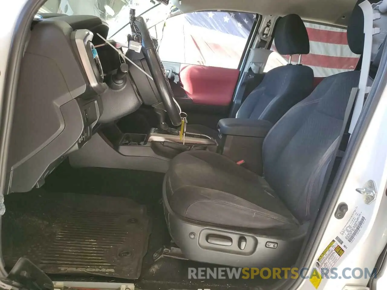 7 fotografías del automóvil dañado 3TMDZ5BN4MM103311 TOYOTA TACOMA 2021