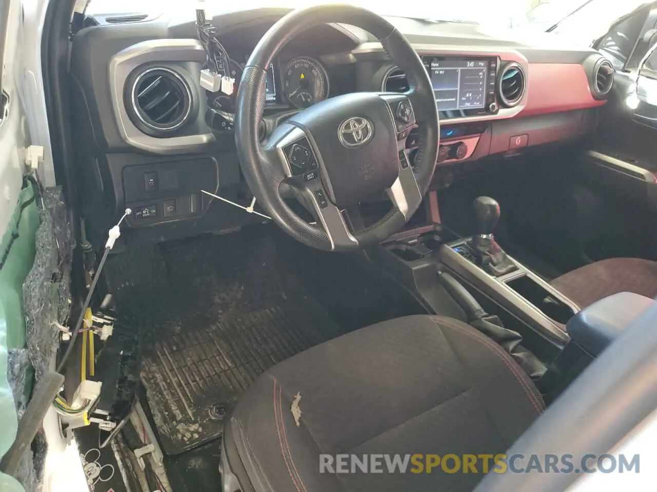 8 fotografías del automóvil dañado 3TMDZ5BN4MM103311 TOYOTA TACOMA 2021