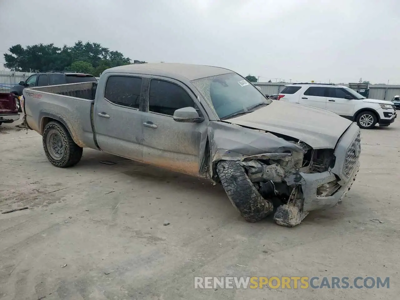 4 fotografías del automóvil dañado 3TMDZ5BN4MM105639 TOYOTA TACOMA 2021