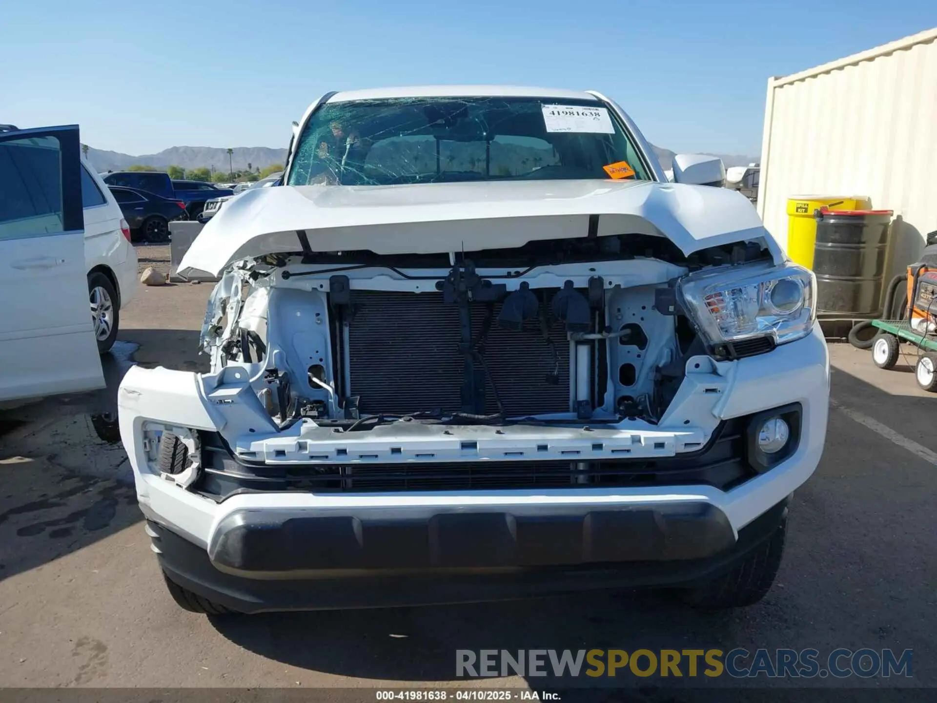 13 fotografías del automóvil dañado 3TMDZ5BN4MM111750 TOYOTA TACOMA 2021