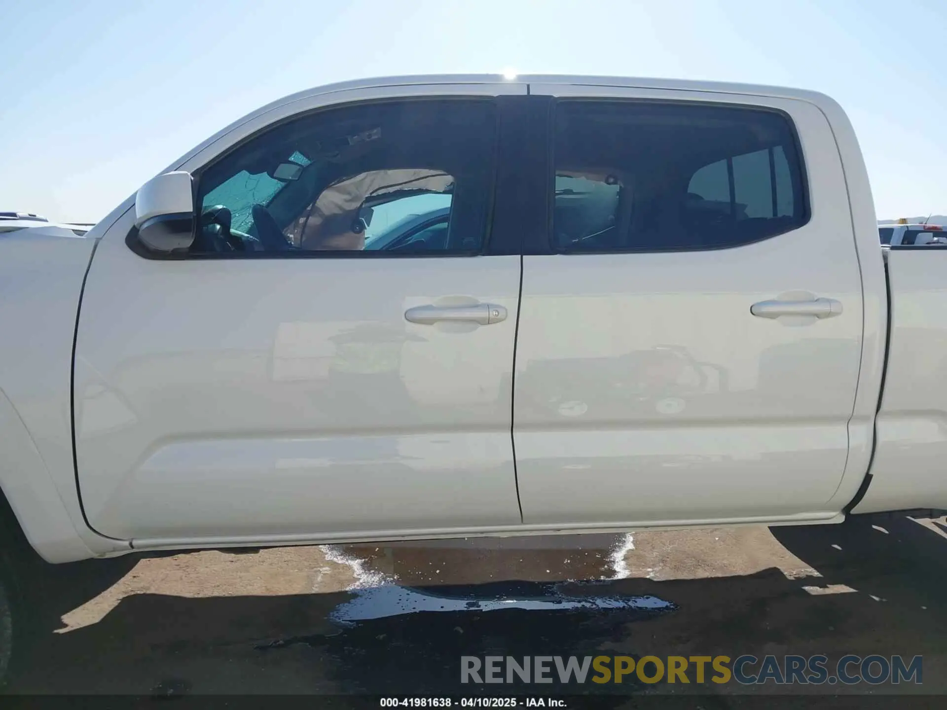15 fotografías del automóvil dañado 3TMDZ5BN4MM111750 TOYOTA TACOMA 2021