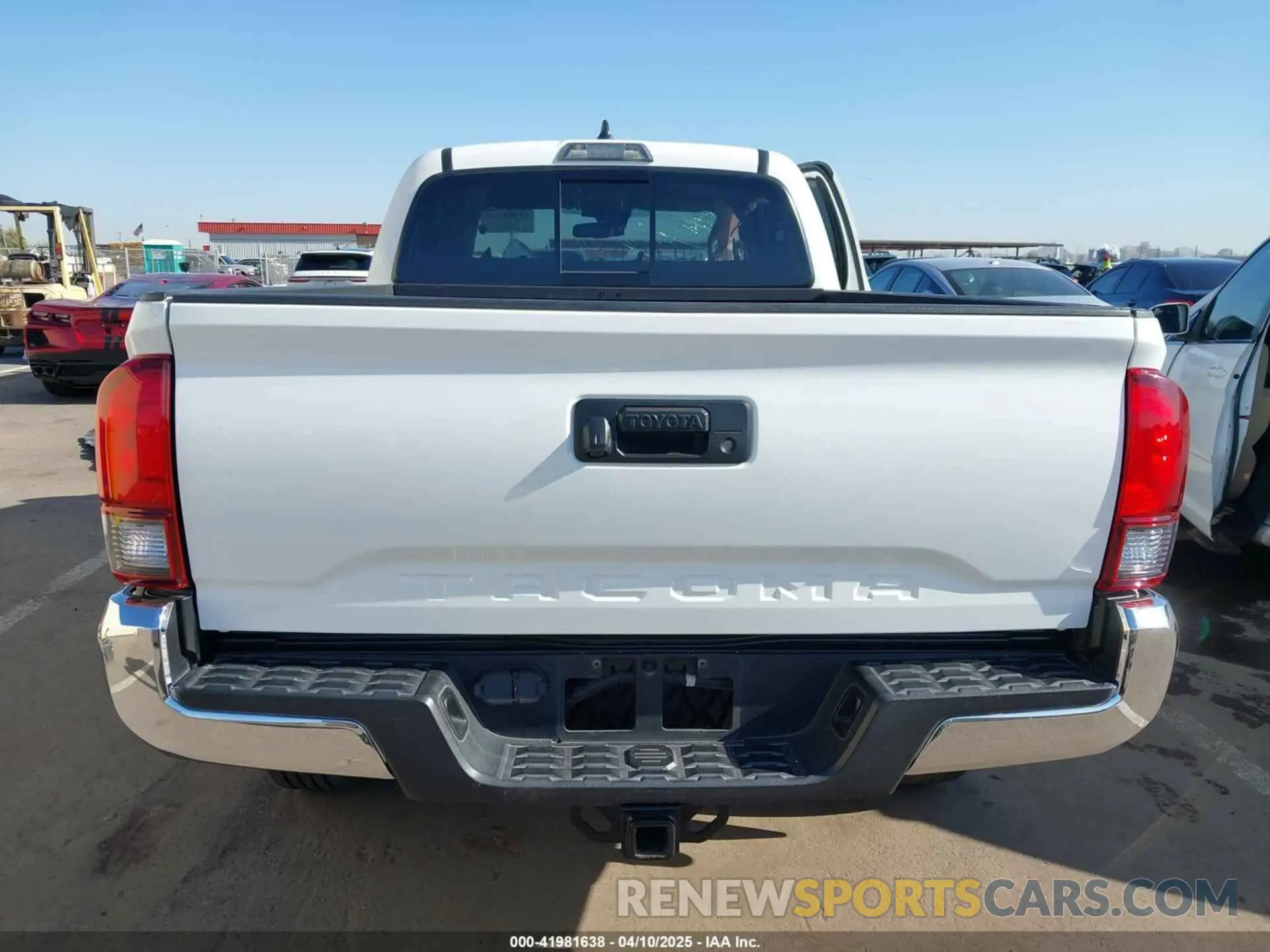 17 fotografías del automóvil dañado 3TMDZ5BN4MM111750 TOYOTA TACOMA 2021