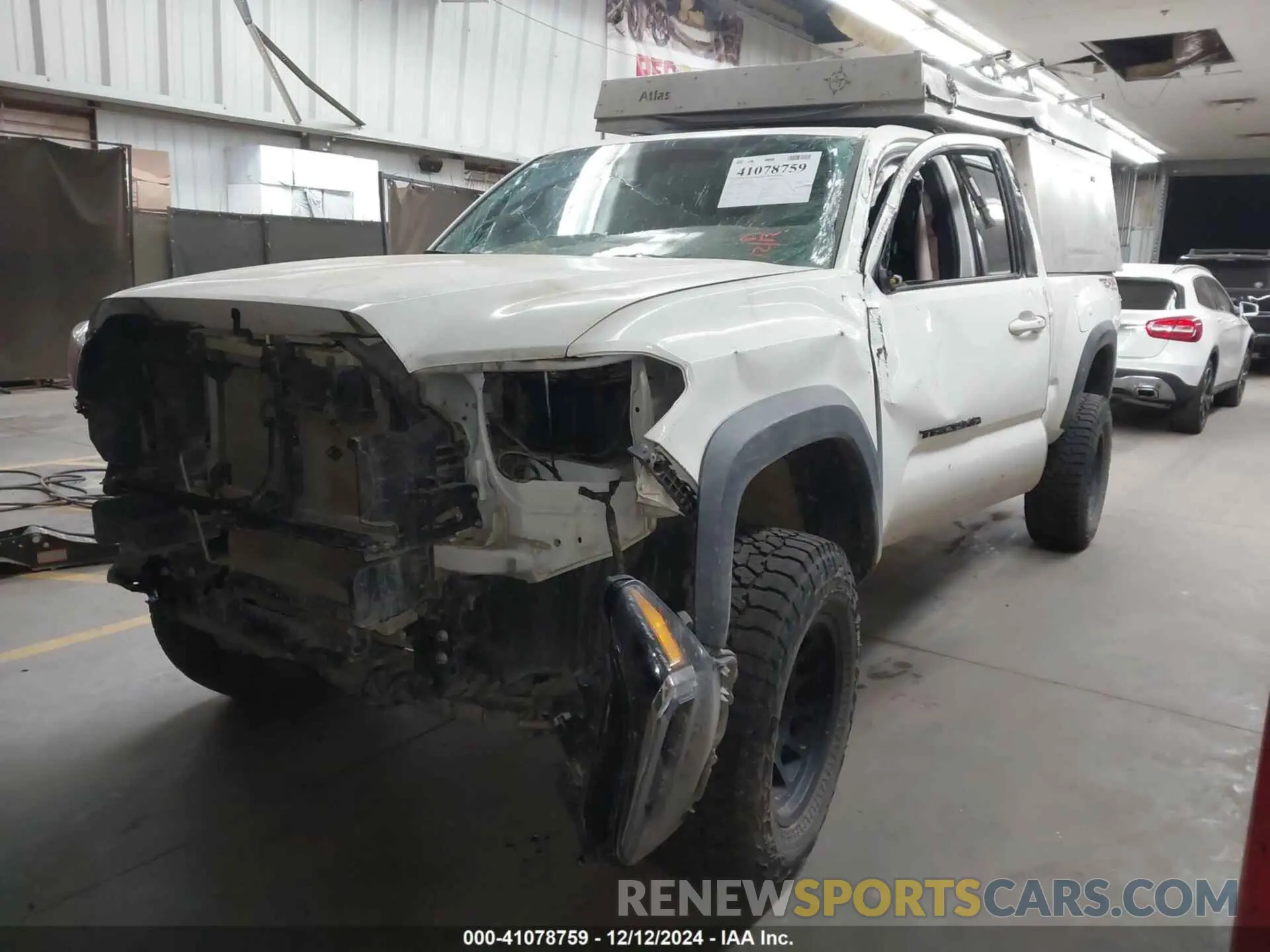 2 fotografías del automóvil dañado 3TMDZ5BN5MM108615 TOYOTA TACOMA 2021