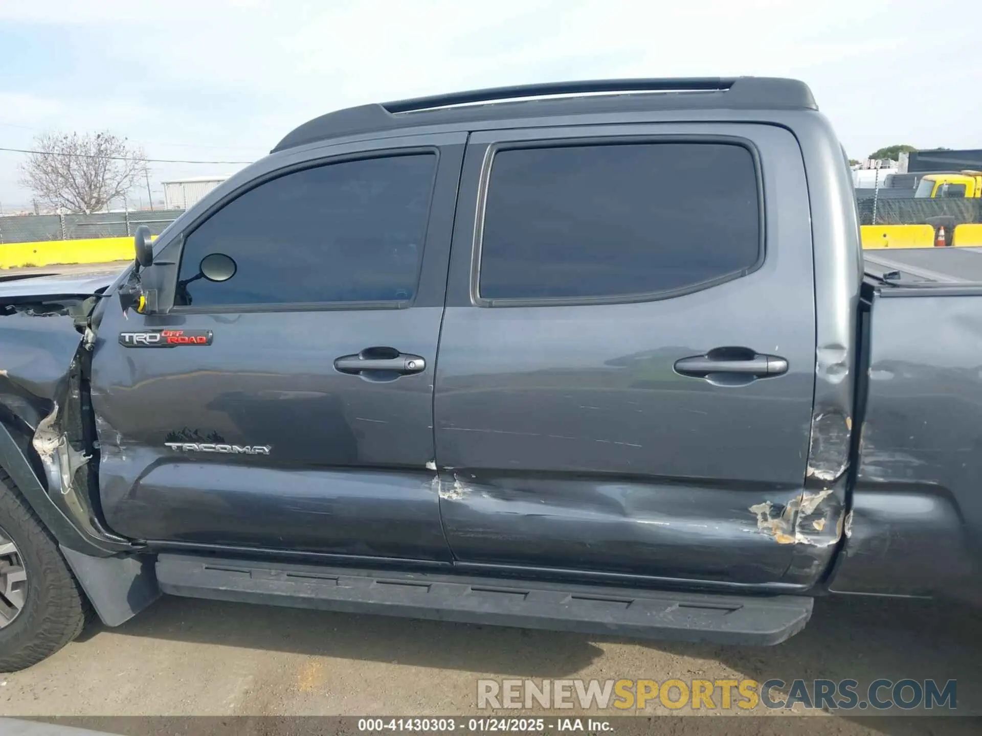 14 fotografías del automóvil dañado 3TMDZ5BN5MM110218 TOYOTA TACOMA 2021