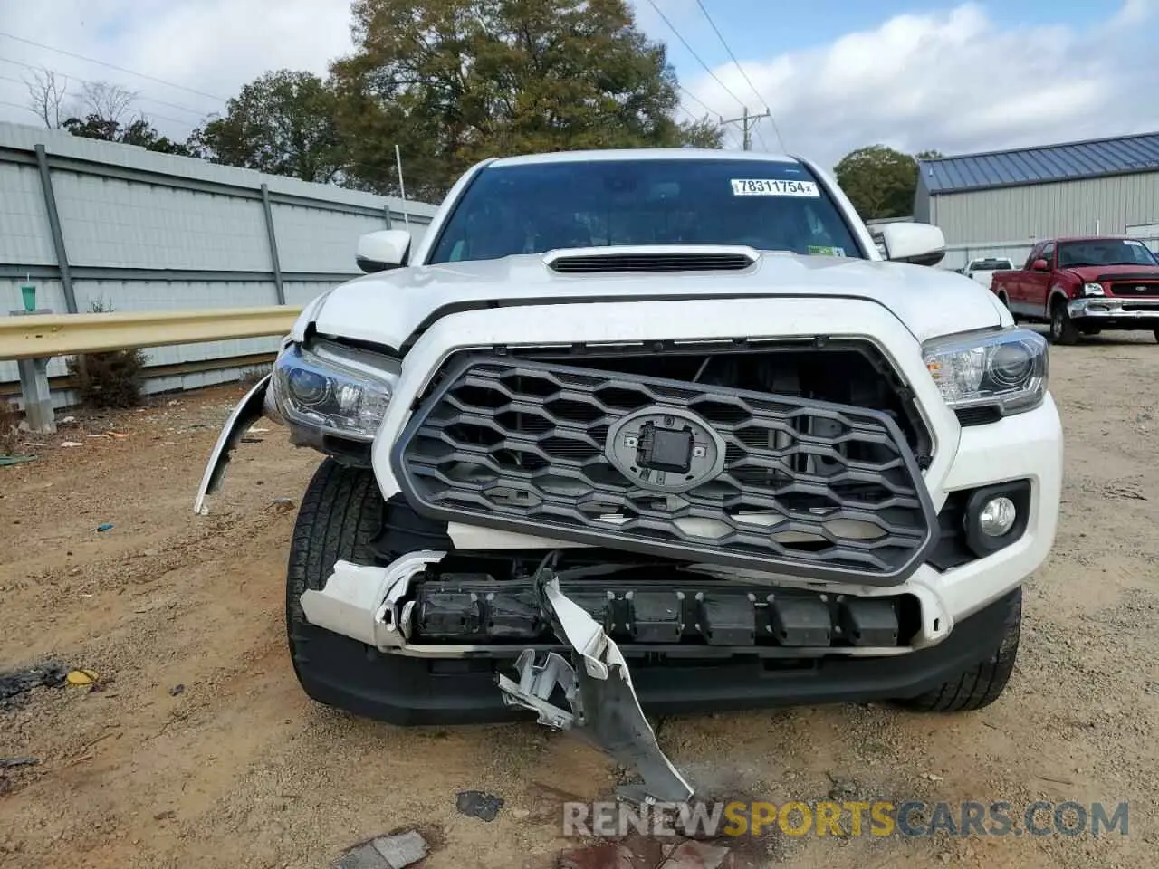 5 fotografías del automóvil dañado 3TMDZ5BN6MM102614 TOYOTA TACOMA 2021
