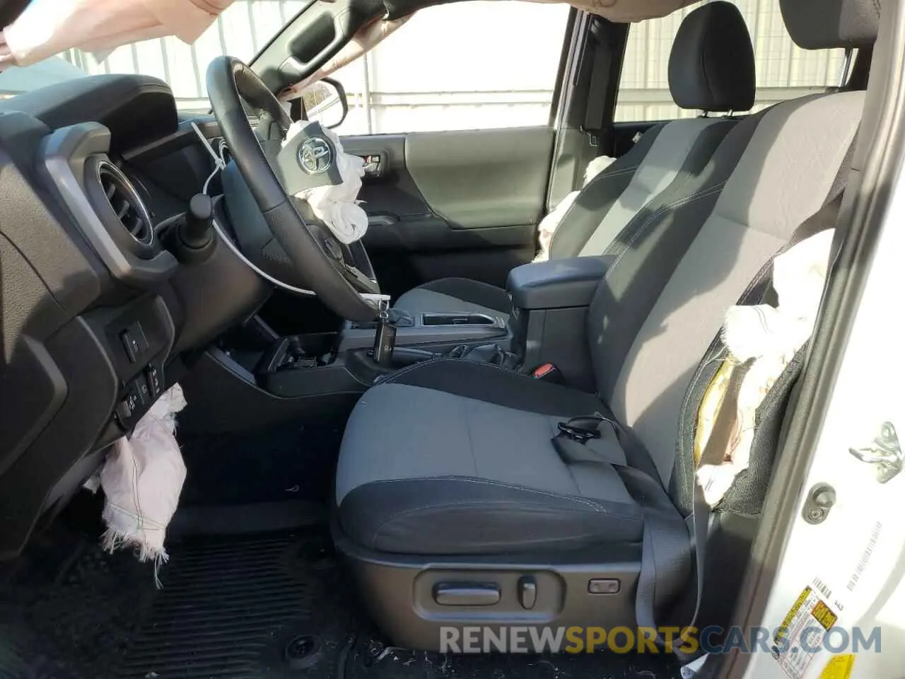 7 fotografías del automóvil dañado 3TMDZ5BN6MM102614 TOYOTA TACOMA 2021