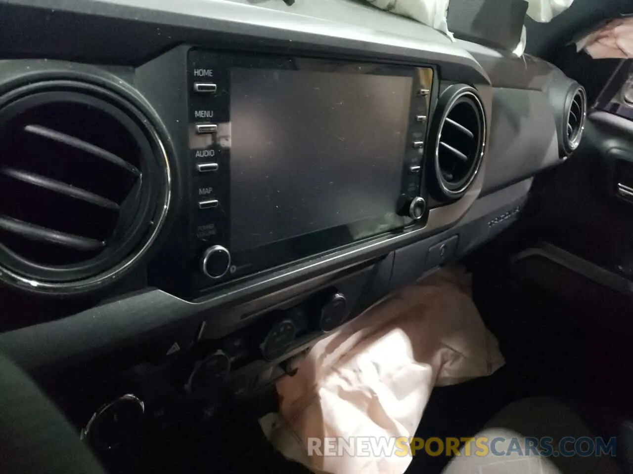9 fotografías del automóvil dañado 3TMDZ5BN6MM119610 TOYOTA TACOMA 2021