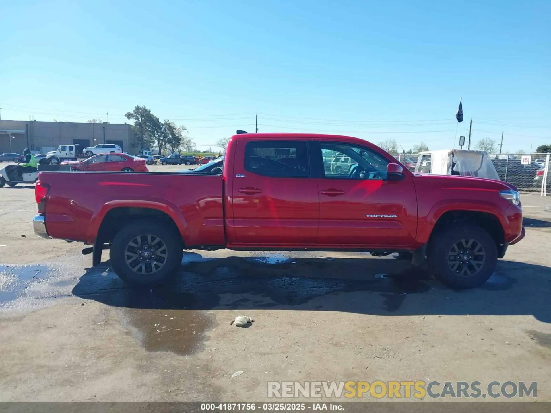 13 fotografías del automóvil dañado 3TMDZ5BN7MM110656 TOYOTA TACOMA 2021