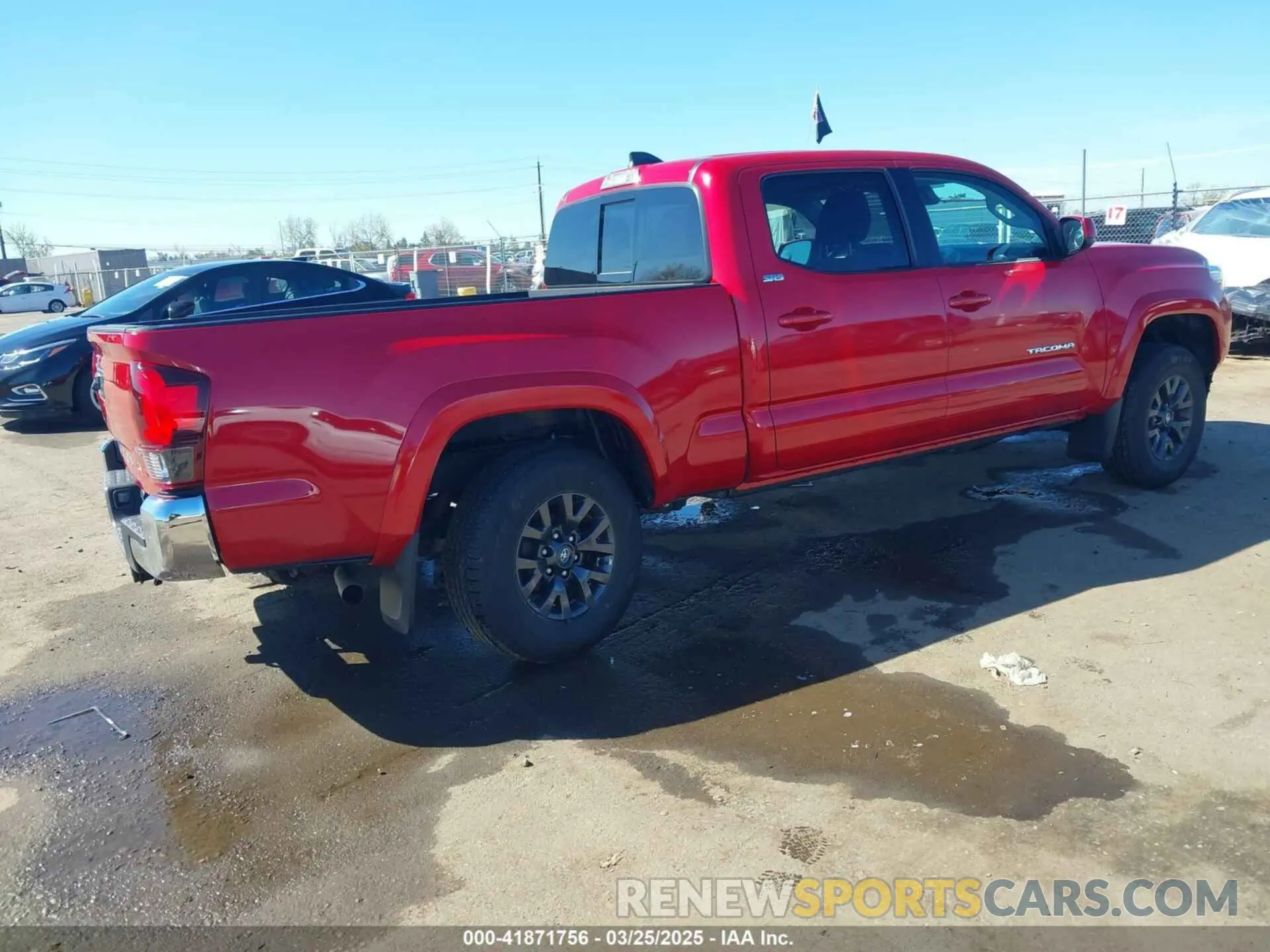 4 fotografías del automóvil dañado 3TMDZ5BN7MM110656 TOYOTA TACOMA 2021