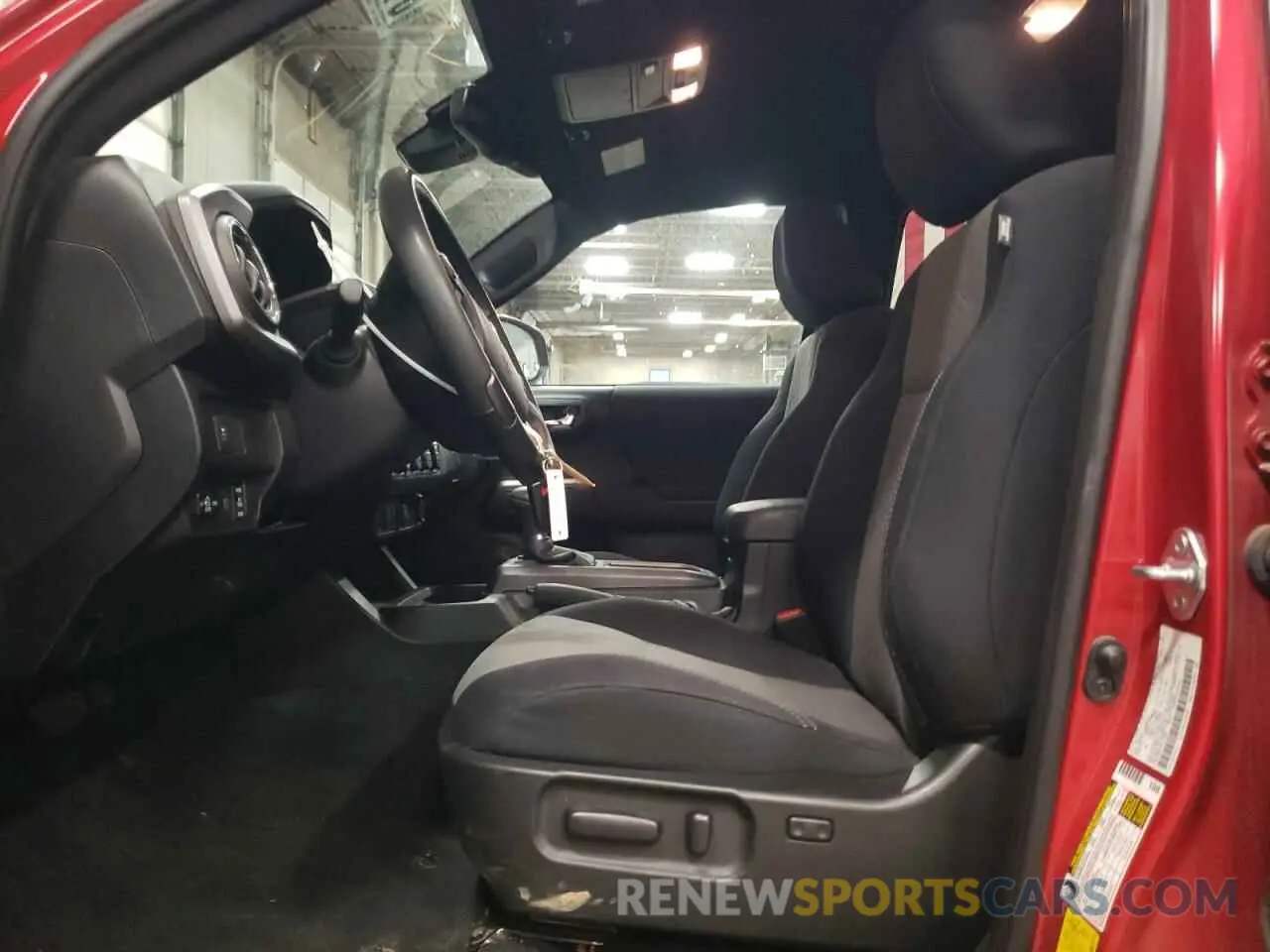 7 fotografías del automóvil dañado 3TMDZ5BN7MM114285 TOYOTA TACOMA 2021