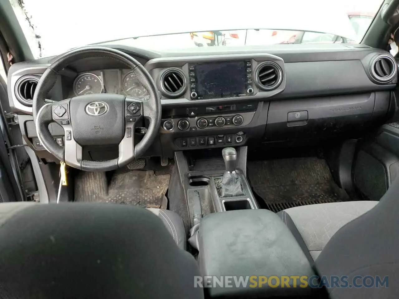 8 fotografías del automóvil dañado 3TMDZ5BN8MM107622 TOYOTA TACOMA 2021