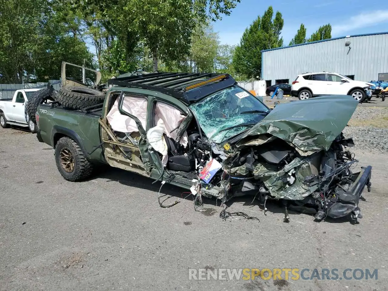 4 fotografías del automóvil dañado 3TMDZ5BN8MM112478 TOYOTA TACOMA 2021