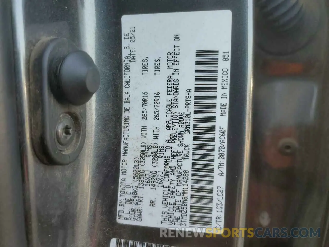 14 fotografías del automóvil dañado 3TMDZ5BN8MM114280 TOYOTA TACOMA 2021