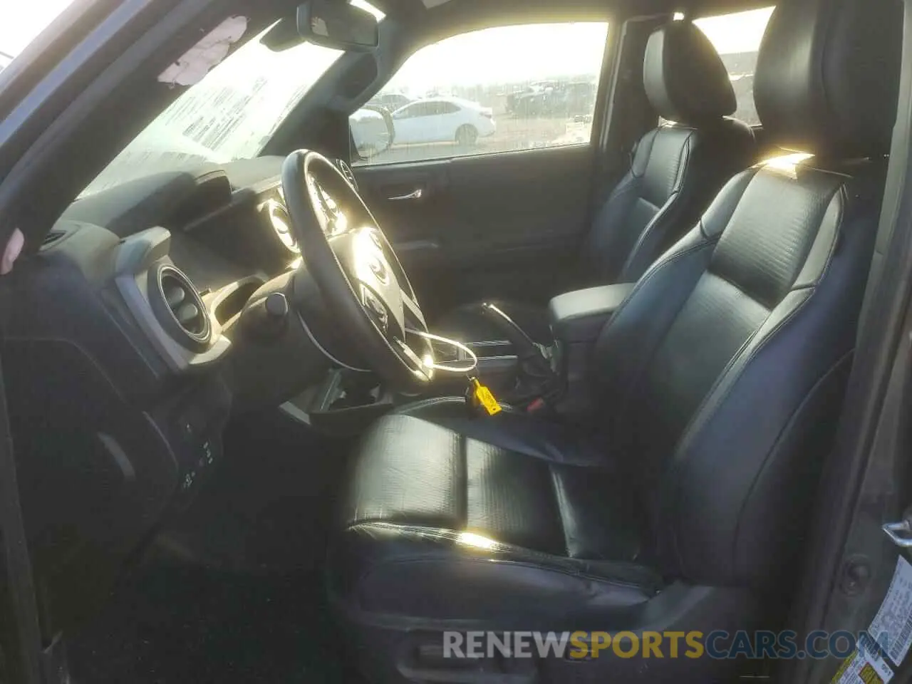 7 fotografías del automóvil dañado 3TMDZ5BN8MM114280 TOYOTA TACOMA 2021