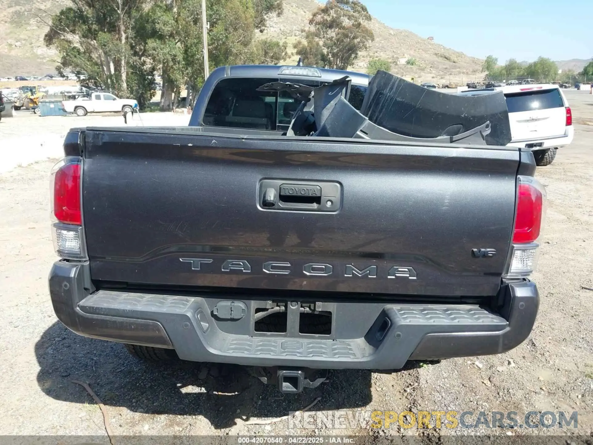 15 fotografías del automóvil dañado 3TMDZ5BN8MM117163 TOYOTA TACOMA 2021