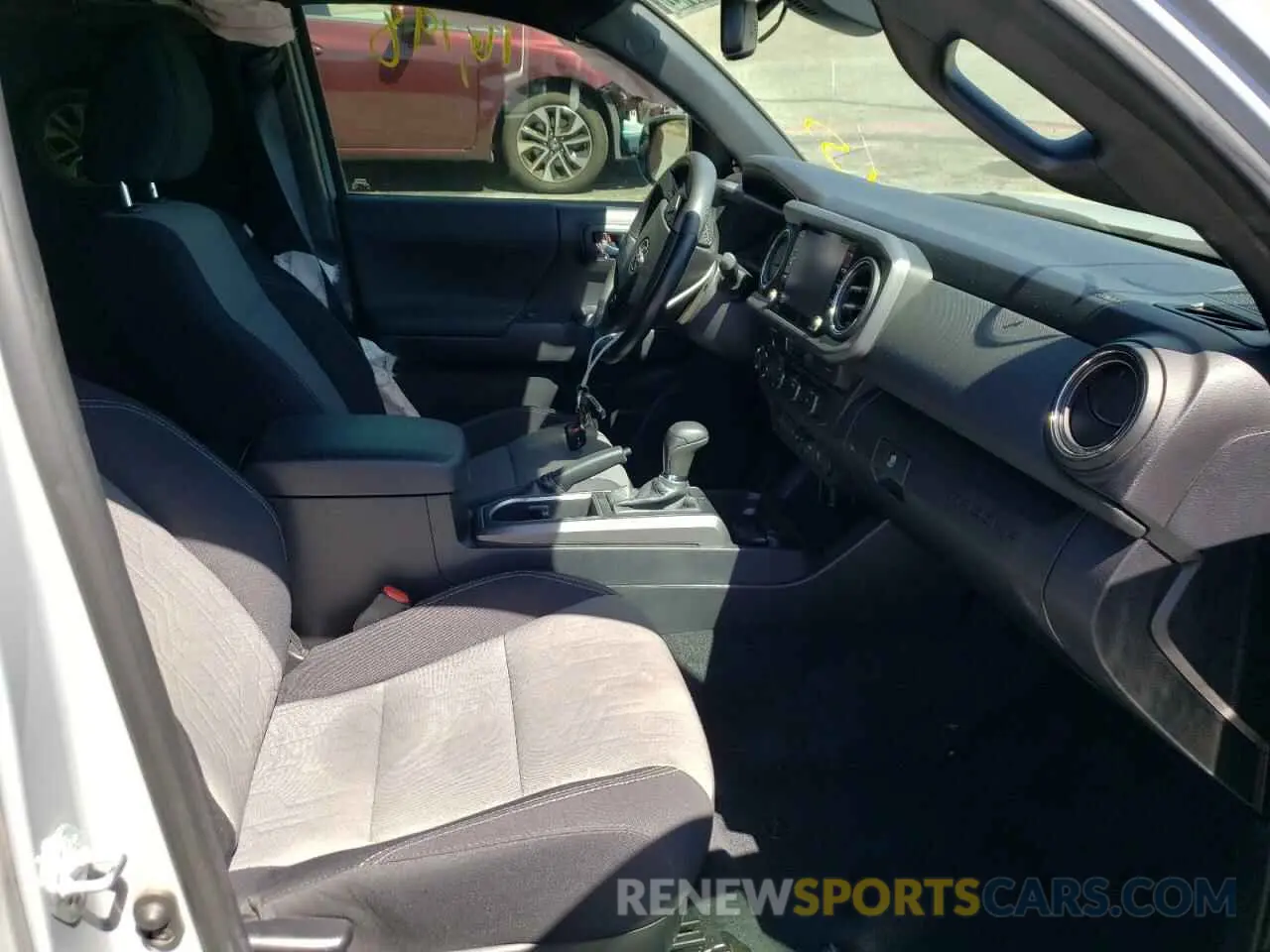 5 fotografías del automóvil dañado 3TMDZ5BN9MM108116 TOYOTA TACOMA 2021