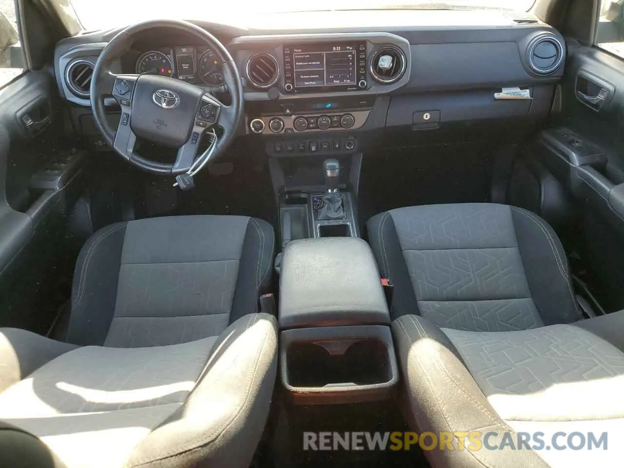 8 fotografías del automóvil dañado 3TMDZ5BN9MM115678 TOYOTA TACOMA 2021